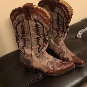 9 1/2 women’s corral boots
